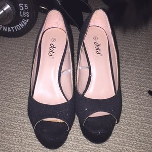 NWOT Black glitter heels